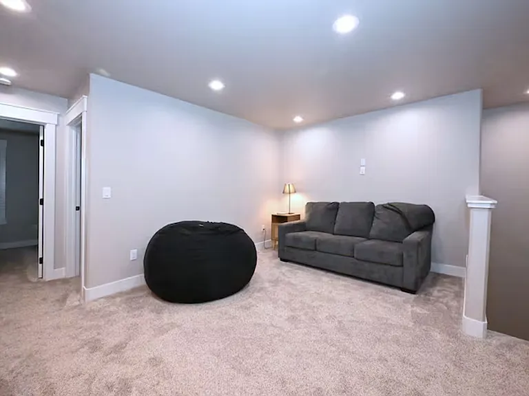525 N 4th St #2 — Photo 19