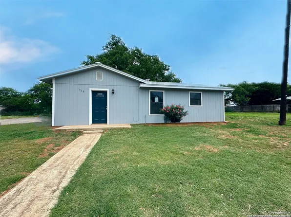 319 San Marcos, Pearsall, TX 78061