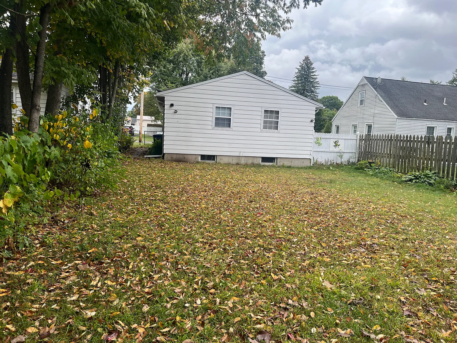 2 bed, 900 sqft, $1,400 — Photo 3