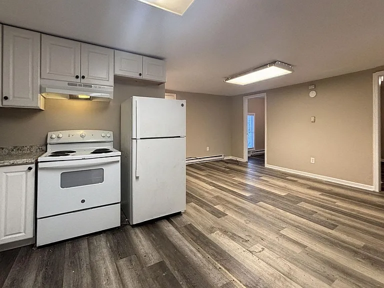 708 West Marshall Street — Photo 2