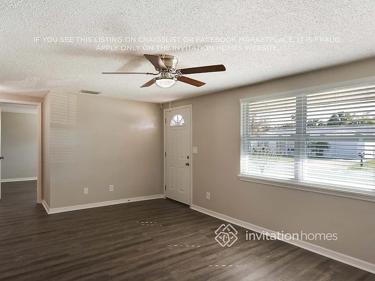 3423 Garfield Dr — Photo 3