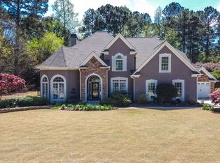 185 Lodge Trl, Fayetteville, GA 30215