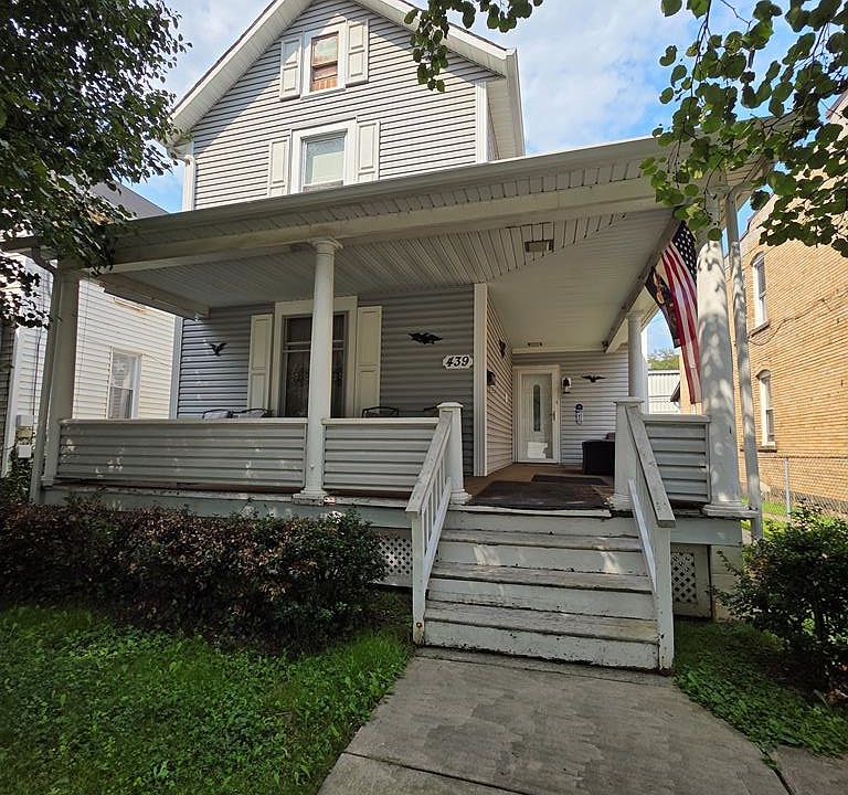 1st image of 439 Ferndale Ave