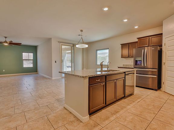 2nd image of 1086 W Valley Meadow Ln