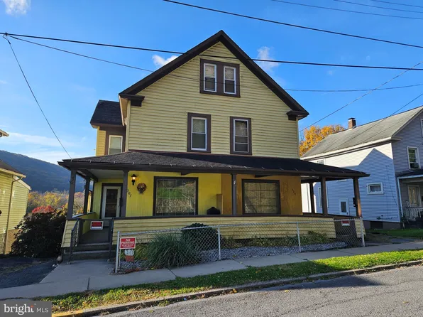 307 6th St, Tyrone, PA 16686