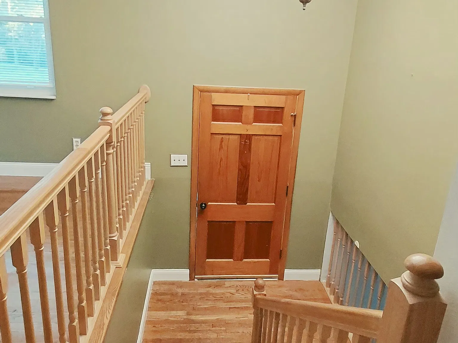 4 bed, 1754 sqft, $2,100 — Photo 2