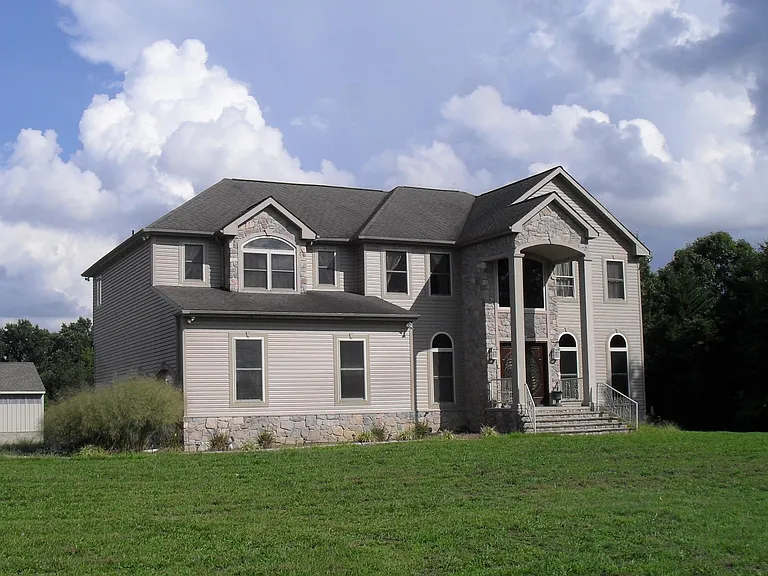 14 Russell Mill Rd — Photo 1
