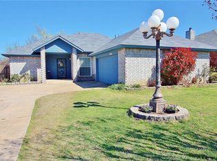 1900 Cimarron Trl, Choctaw, OK 73020
