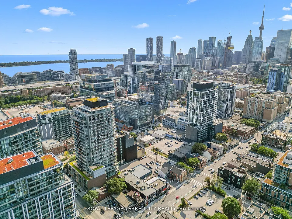 120 Parliament St #1808