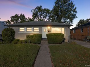 24751 Dwight Ave, Eastpointe, MI 48021