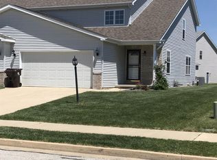 2226 W Geneva Rd, Peoria, IL 61615