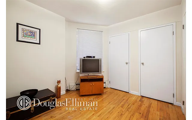 Sold by Douglas Elliman | media 8