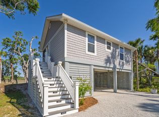 123 Jungle Rd, Edisto Island, SC 29438