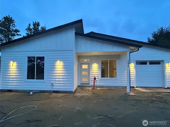 198 N Razor Clam Drive SW, Ocean Shores, WA 98569