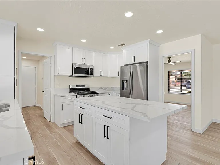 15262 El Centro St — Photo 14