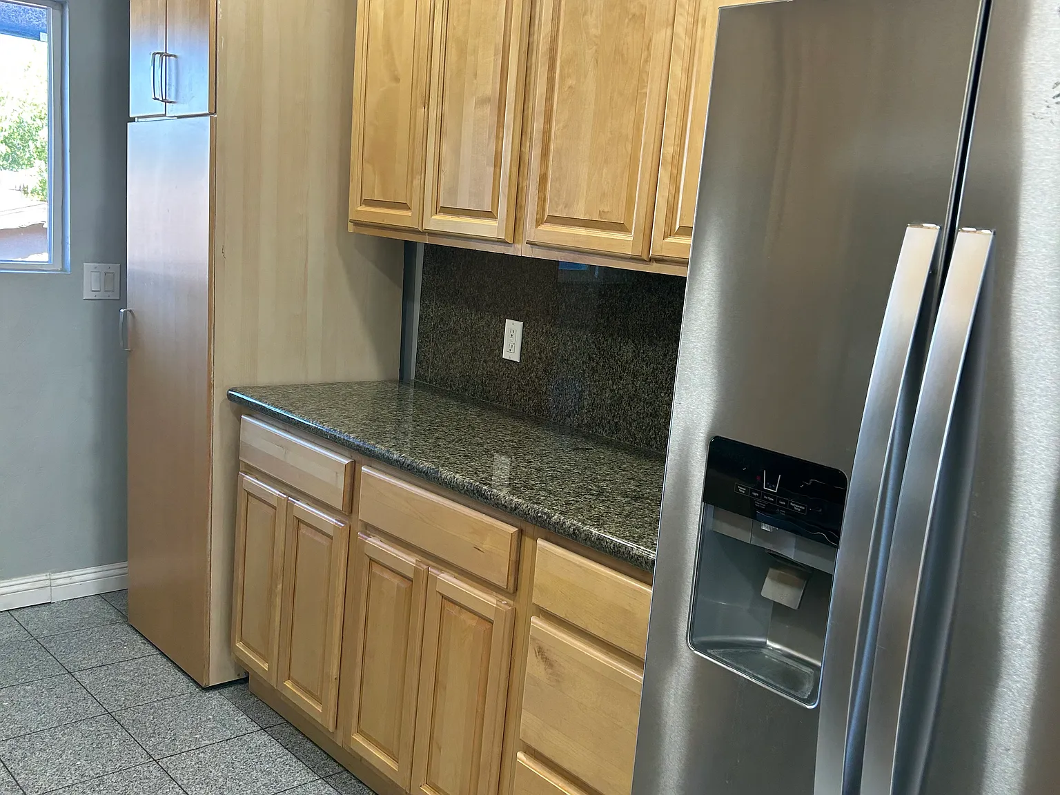 7800 Michelle Dr — Photo 3