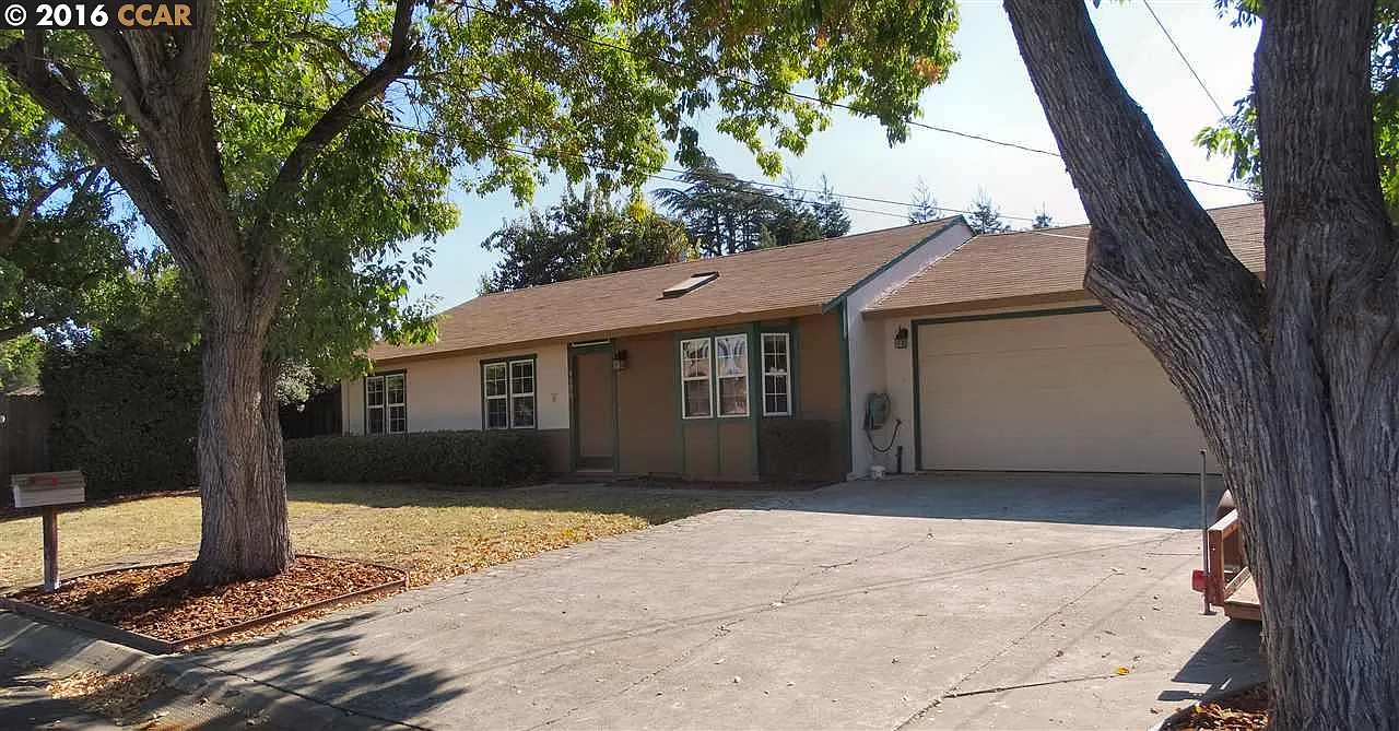 4106 Lillian Dr photo 1
