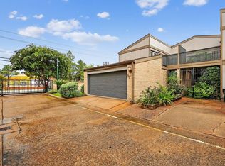 880 Tully Rd APT 17, Houston, TX 77079