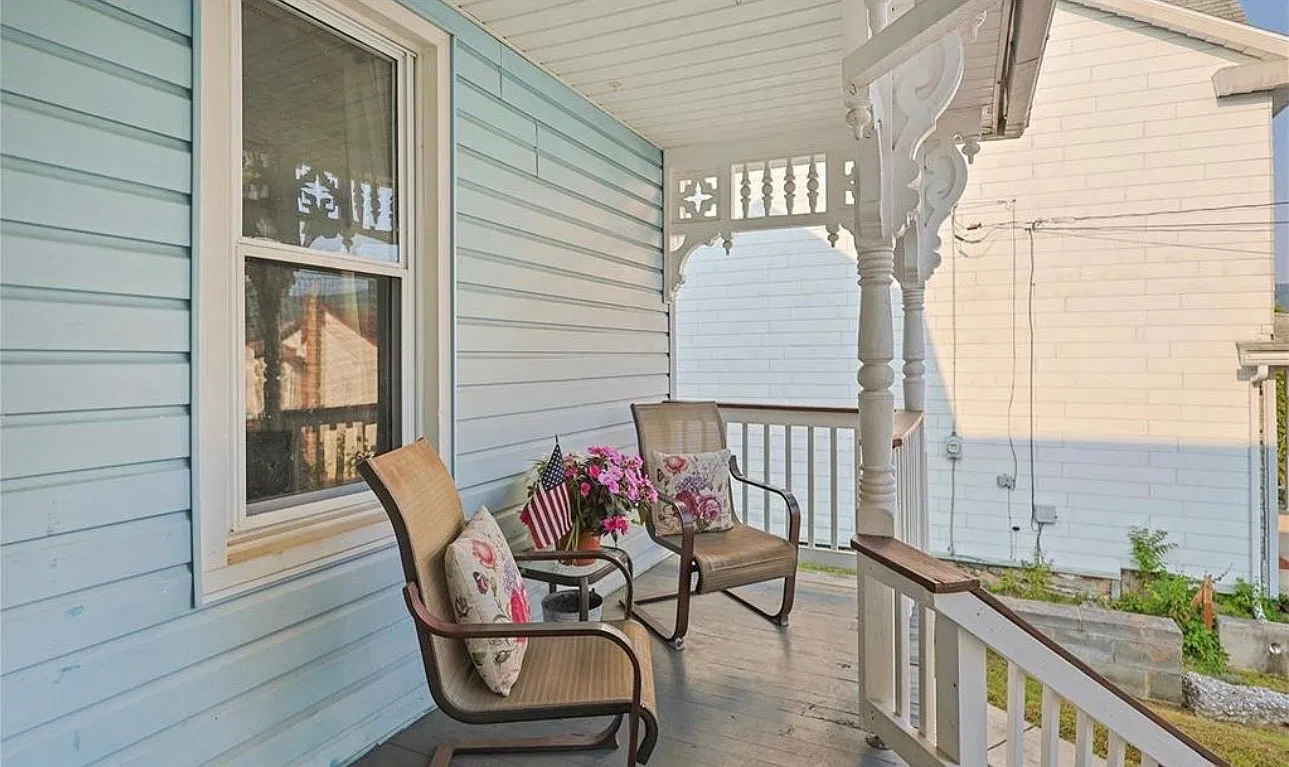 4 bed, 1652 sqft, $1,600 — Photo 2
