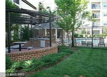 12954 Centre Park Cir — Photo 8