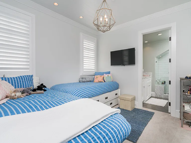 217 Coral Ave — Photo 19