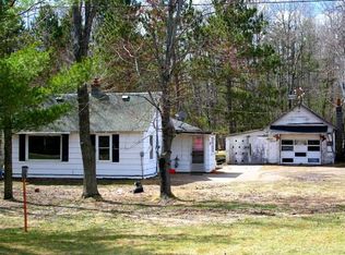 13805 Kingston Rd, Mountain, WI 54149