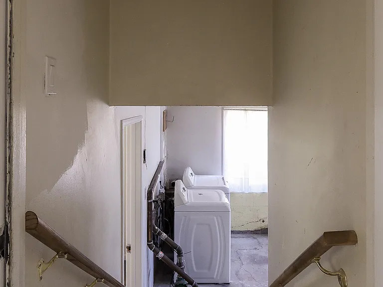 7 Ramona Ave — Photo 26