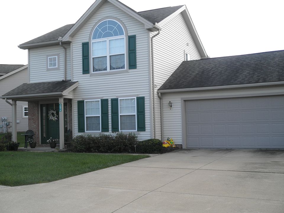 1st image of 16075 Primrose Cir