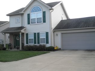 16075 Primrose Cir, Middleburg Heights, OH 44130
