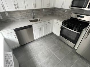 (Undisclosed Address), Fresh Meadows, NY 11365