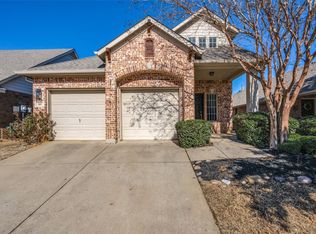 385 Bentson Dr, Lantana, TX 76226