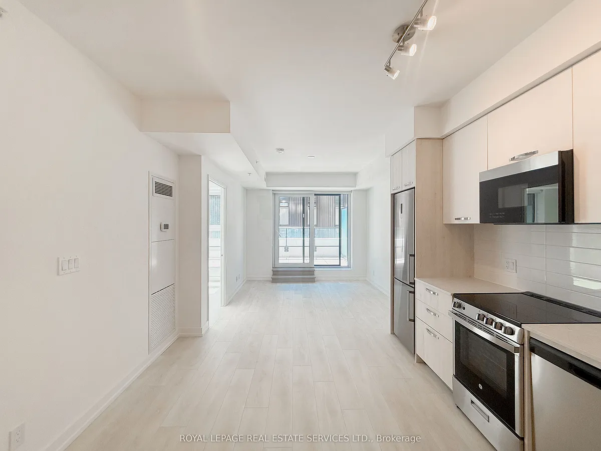 Building Photo - 75 James St S #315