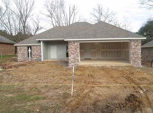 361 Greystone Pte, Terry, MS 39170