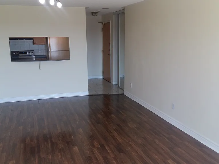 399 S Park Rd — Photo 9