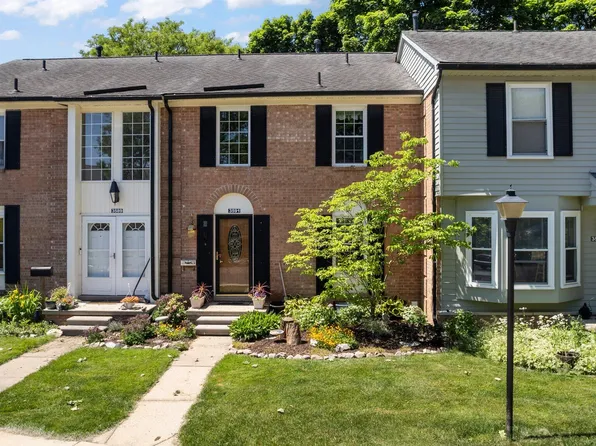3591 Burbank Dr, Ann Arbor, MI 48105