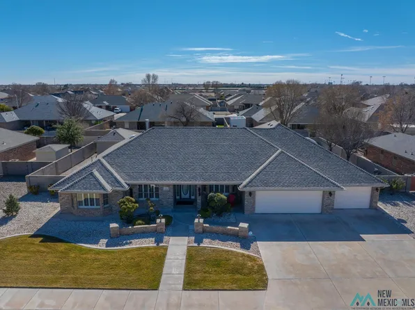 8 Night Sky Ln, Roswell, NM 88201