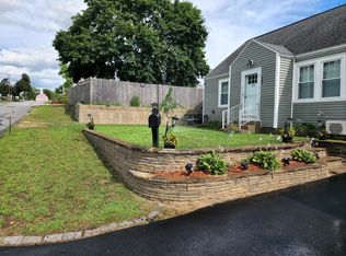 563 Shasta St, Manchester, NH 03103