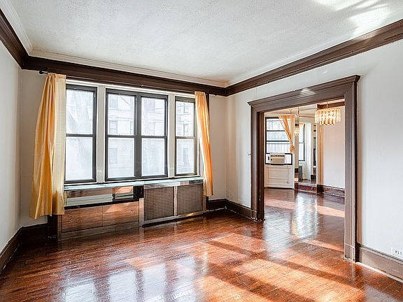 3rd image of 400 Convent Ave APT 2