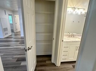 101 Collegiate Ct APT 6, Blacksburg, VA 24060