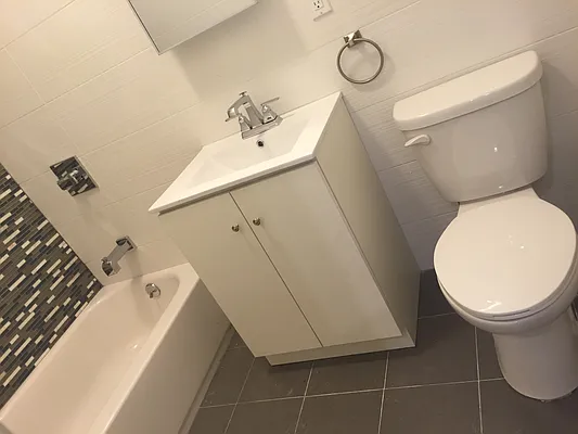 Rented by Capri Jet Realty Corp | media 13