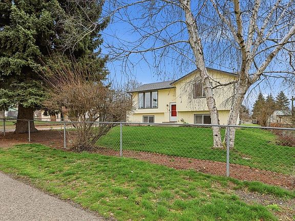 4th image of 4014 N Locust Rd