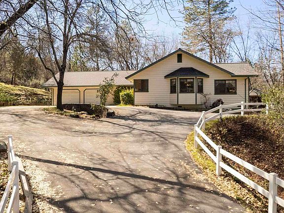 2nd image of 21250 Woodland Way