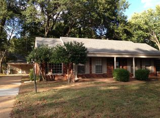 5868 Macleod Dr, Memphis, TN 38119