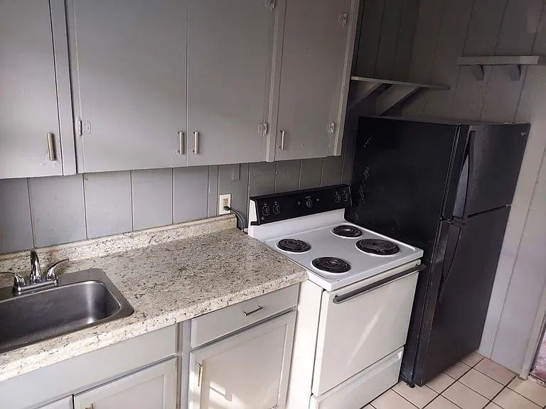 532 14th Ave SW — Photo 7