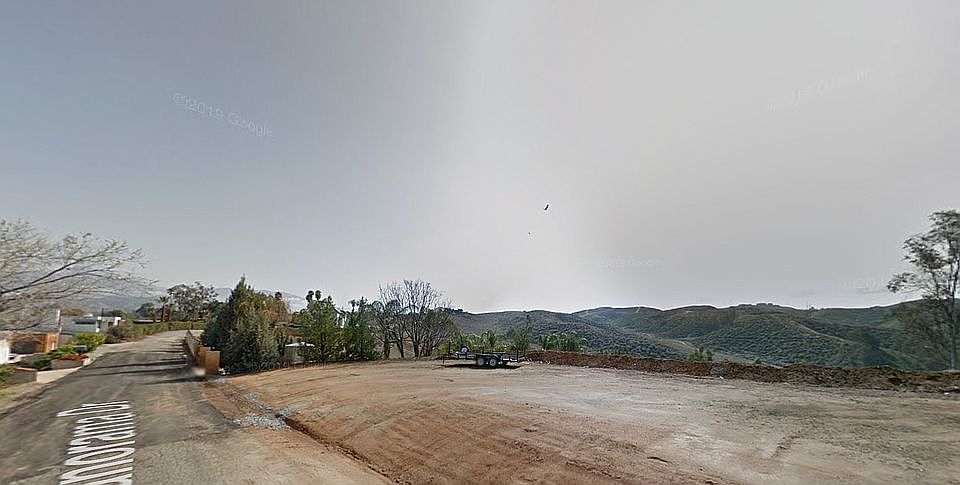 1st image of 12 Panorama Dr