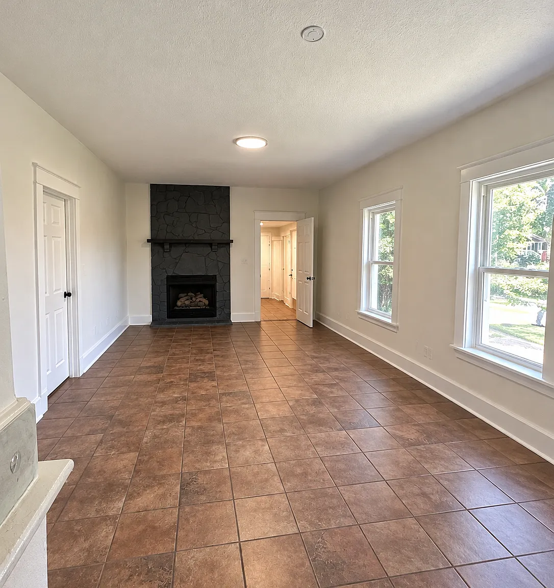 4 bed, 1846 sqft, $1,850 — Photo 4