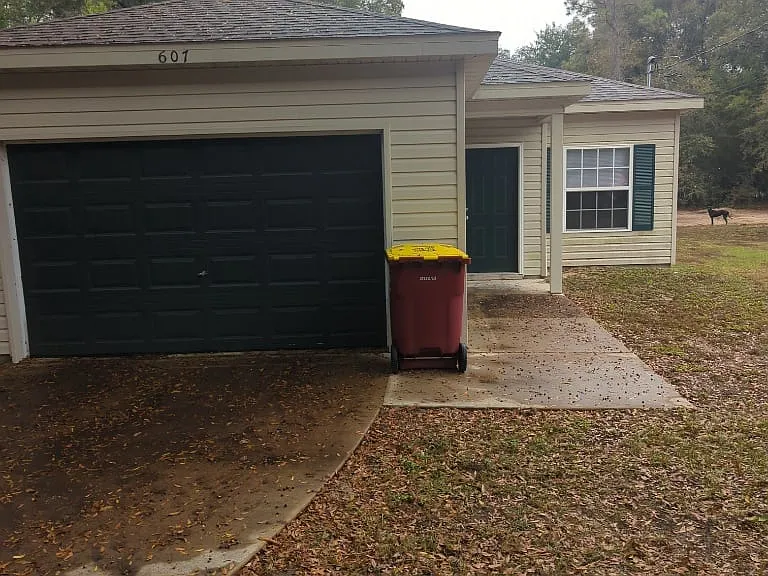 607 Williams Ave — Photo 1