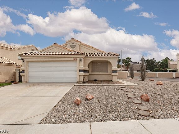 2nd image of 352 Lander Dr