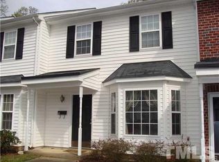 142 Callan Park Ln, Cary, NC 27511