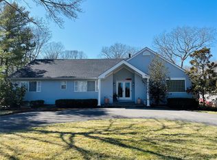 29 Bridle Path, Westhampton Beach, NY 11978